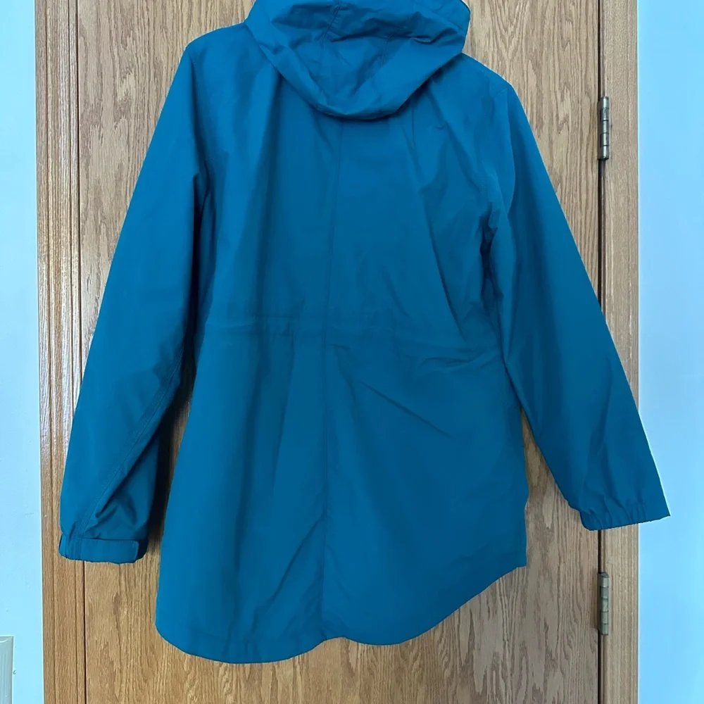 Carhartt Women’s Defender jacket (L) - Picture 3 of 4